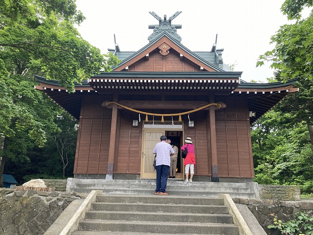 礼文　巌島神社
