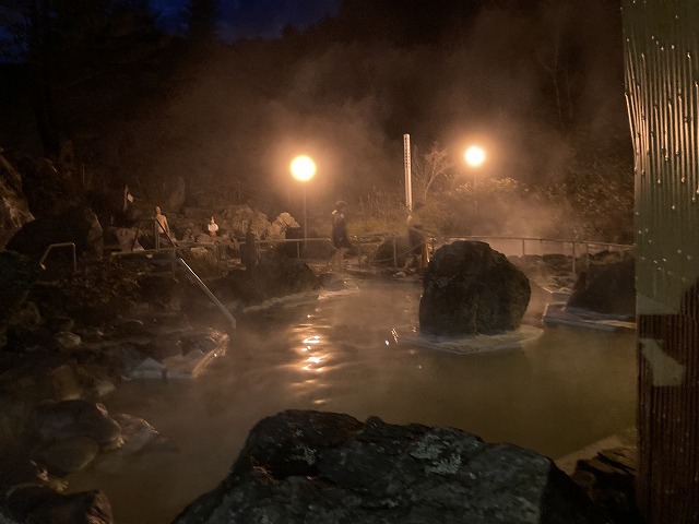 濁り湯の万座高原ホテル