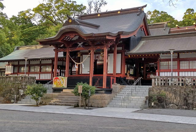 ���Z���_�{