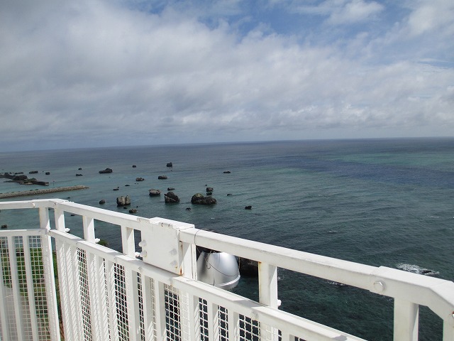 東平安名崎灯台