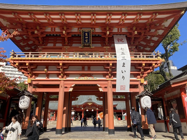 生田神社　楼門
