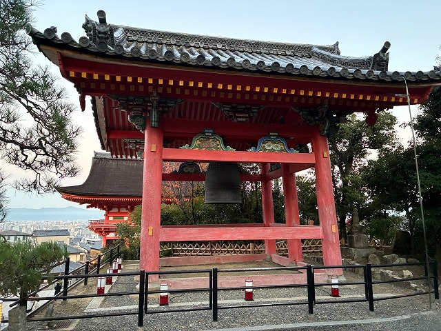 清水寺の鐘楼