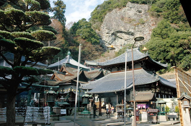 生駒山 寳山寺（生駒聖天）