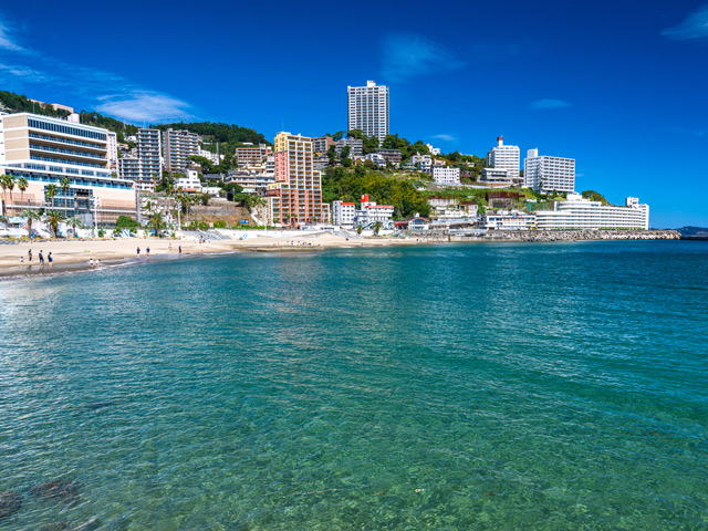 �M�C����