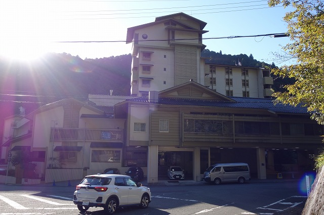 山水館　川湯みどりや