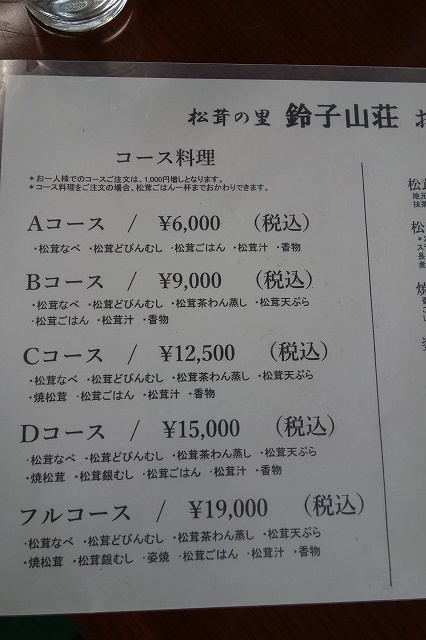 ��q�R�� �����R�{�X