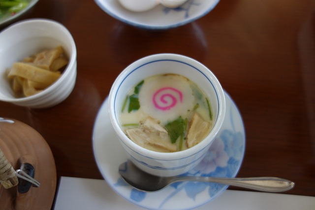 ��q�R�� �����R�{�X