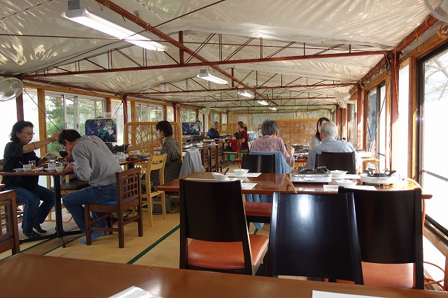 ��q�R�� �����R�{�X