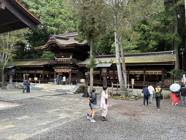 諏訪大社 下社秋宮