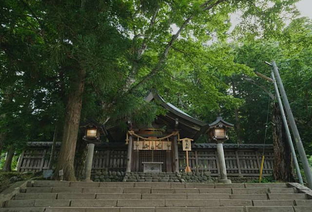 諏訪大社・上社前宮