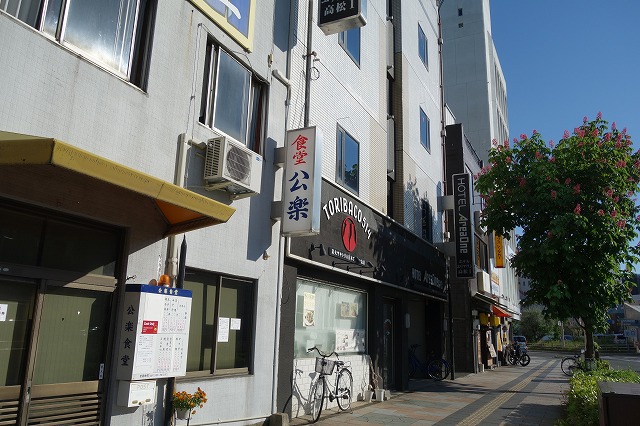 �z�e���G���A��������