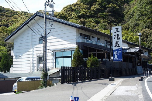 �y��������O�z��